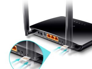TP LINK N300 4G LTE Telephony WiFi Router - Image 3